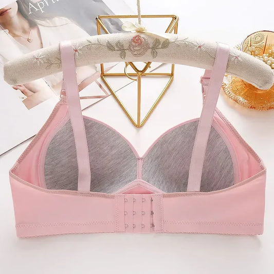 MOONBIFFY Push-Up Bra - The Everyday Bra That Does It All.